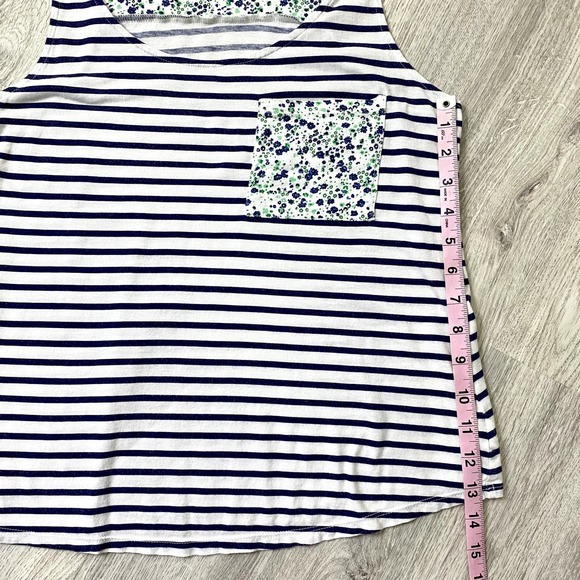 Old Navy Tank Top Floral and Stripped Pattern Size Medium - Picture 7 of 8
